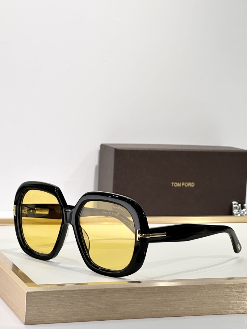 TOM FORD